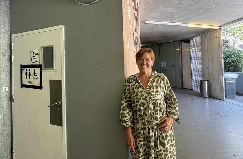 Els Van Hoof pleit voor meer toegankelijke openbare toiletten tijdens drukke zomermaanden